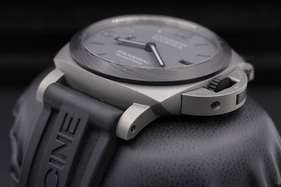 Panerai Luminor Marina Carbotech PAM02661